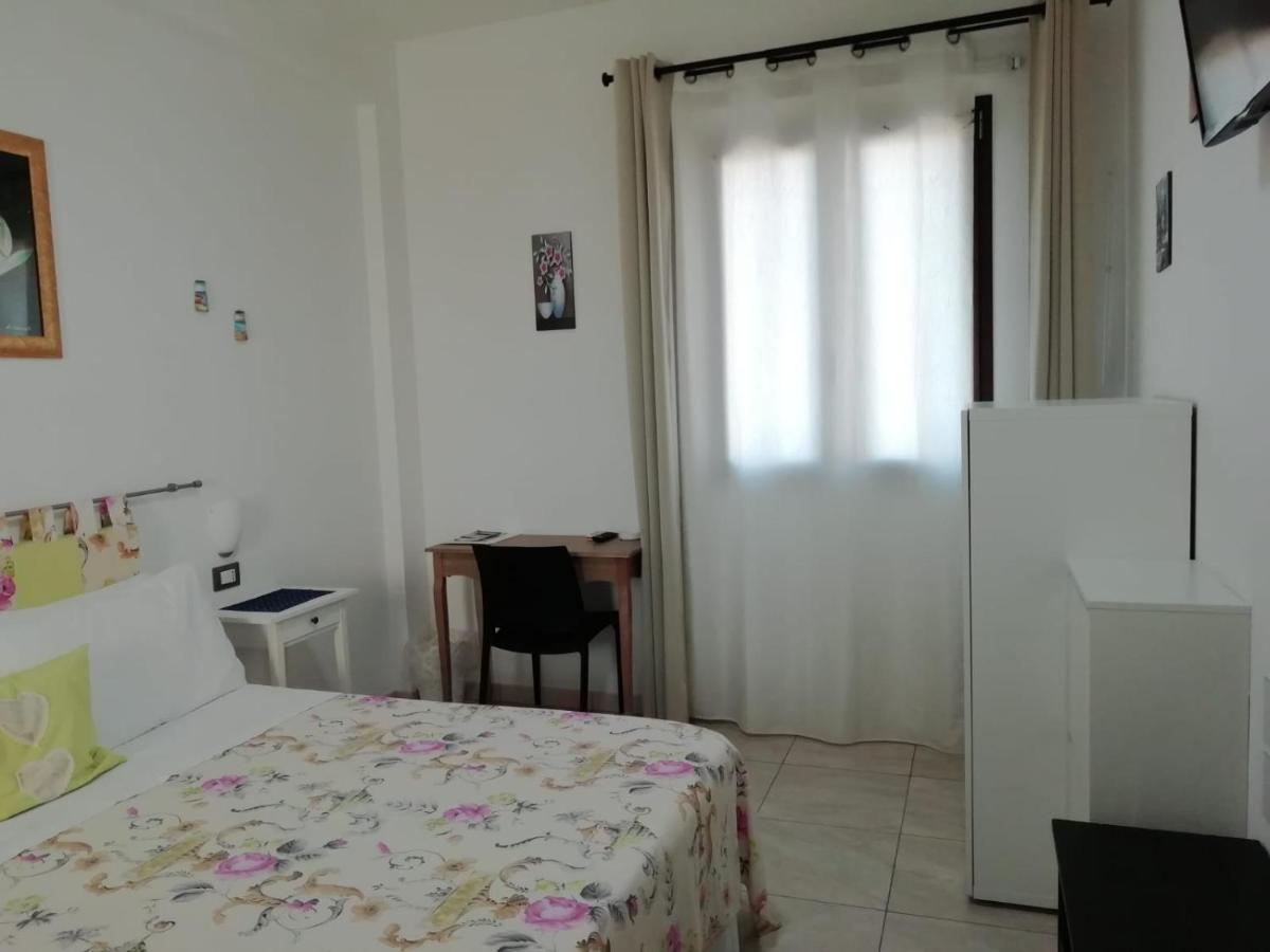 La Trinacria Di Capo Passero Portopalo Di Capo Passero Bagian luar foto